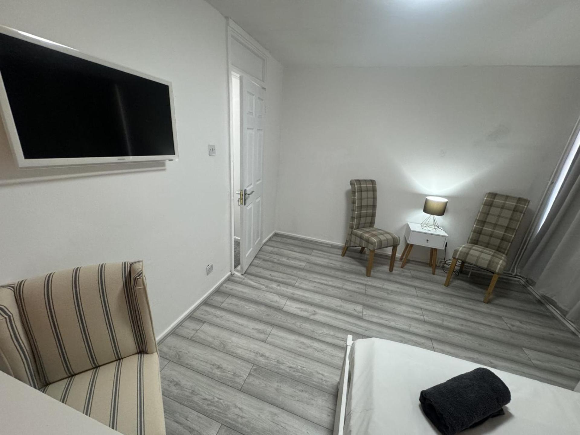 Tottenham Velvet Suites Лондон Экстерьер фото