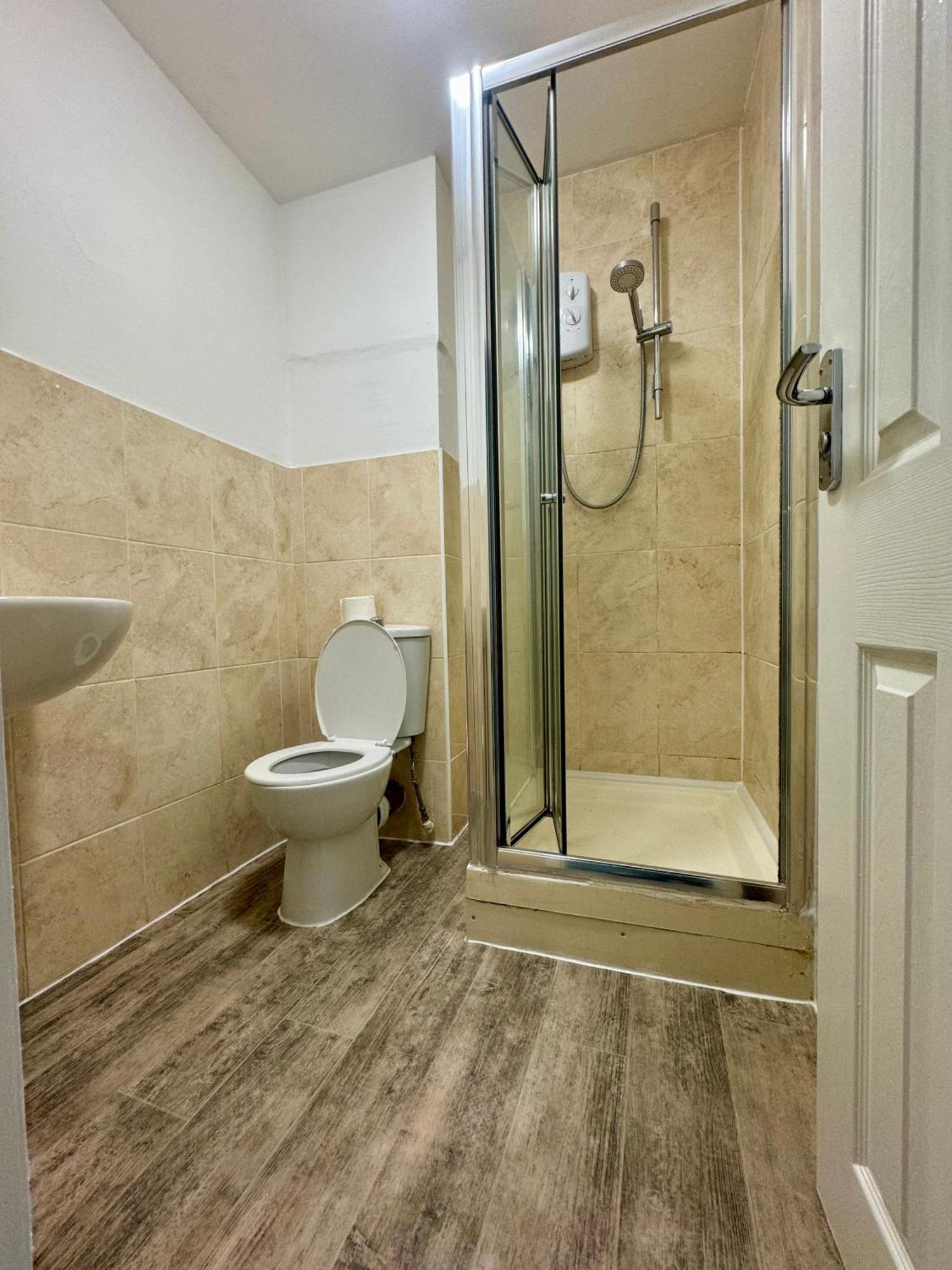 Tottenham Velvet Suites Лондон Экстерьер фото