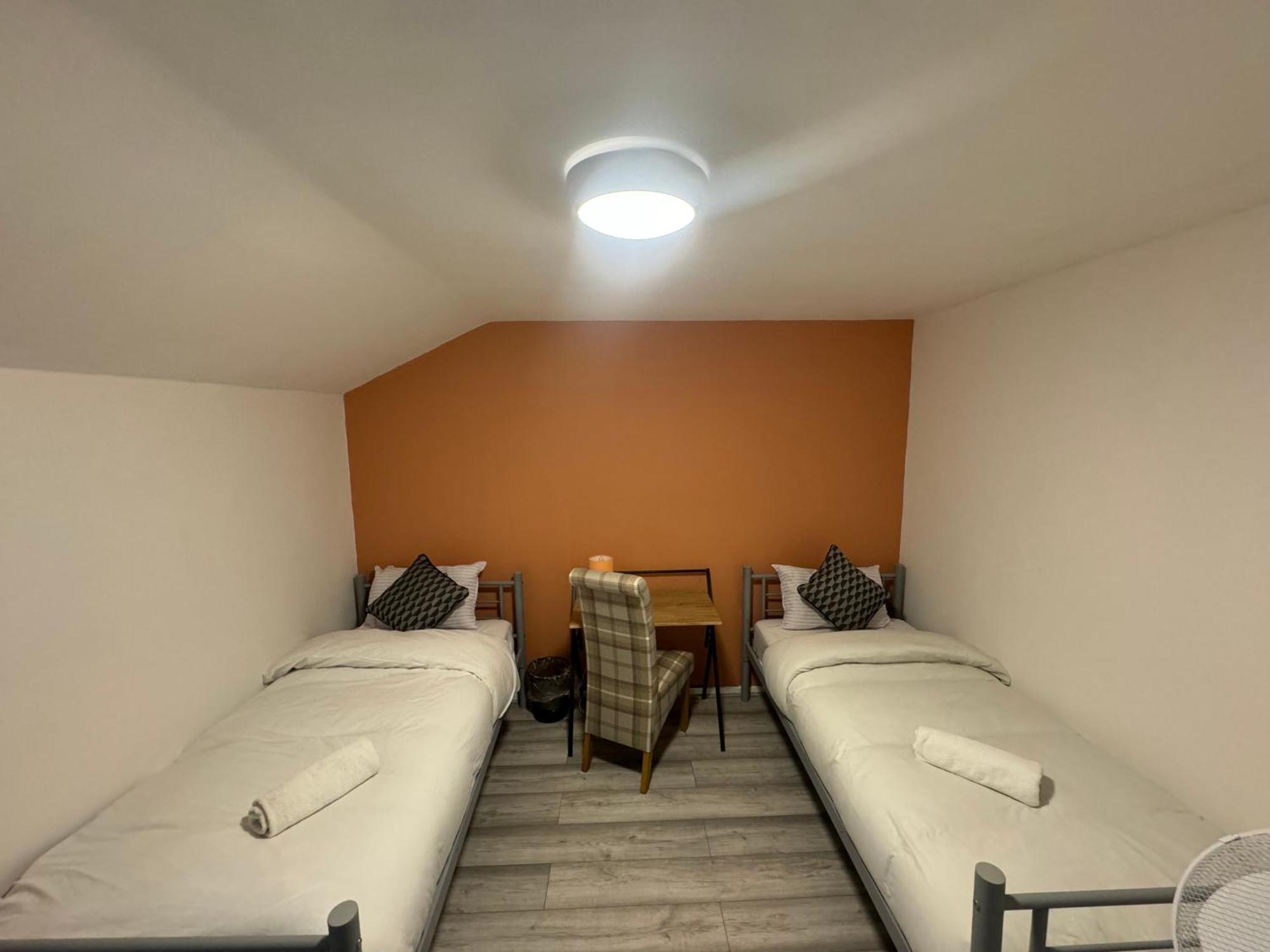 Tottenham Velvet Suites Лондон Экстерьер фото